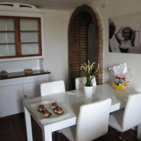 Holiday home Hton 6 Flat Rents Rome